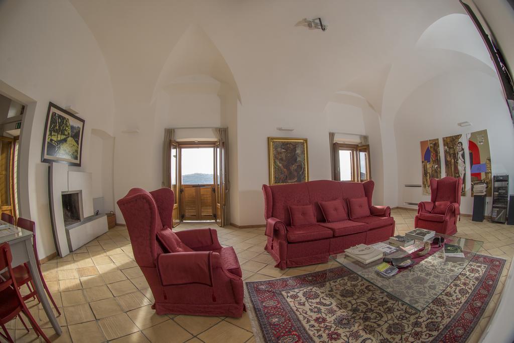 Palazzo Tronconi Villa Arce Buitenkant foto